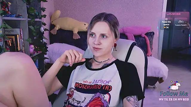 NaniMoore online show from March 21, 2026, 8:12 pm