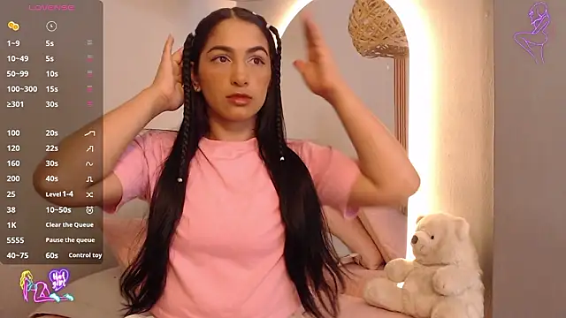 Thayssa ross online show from March 12, 2026, 2:34 pm