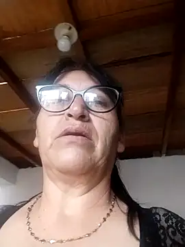 clarita 01 online show from November 16, 2025, 4:45 pm