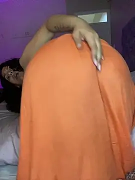 Snapshot of Indianbutter11 chatting on January 5, 2025, 4:59 pm Indianbutter11 online show from January 5, 2025, 4:59 pm