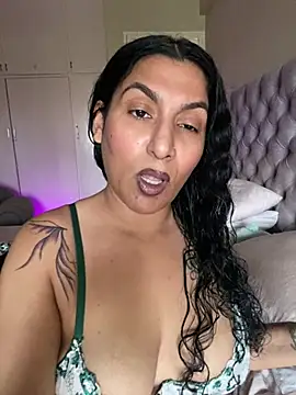 Snapshot of Indianbutter11 chatting on February 10, 2025, 5:14 am Indianbutter11 online show from February 10, 2025, 5:14 am