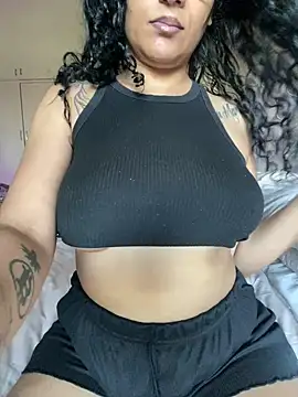 Snapshot of Indianbutter11 chatting on February 27, 2025, 4:41 am Indianbutter11 online show from February 27, 2025, 4:41 am