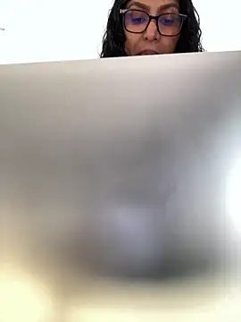 Snapshot of Indianbutter11 chatting on September 10, 2025, 5:40 am Indianbutter11 online show from September 10, 2025, 5:40 am