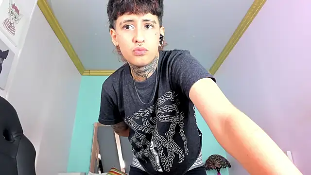 Ethan lennox online show from September 29, 2025, 8:35 pm