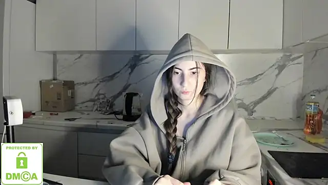 Ayesha Thebestt online show from January 8, 2026, 4:31 pm