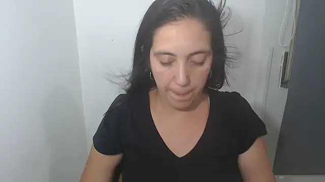 lulitasexy online show from February 9, 2025, 12:28 am