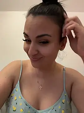 Snapshot of AlexandraRand chatting on June 15, 2026, 1:46 pm AlexandraRand online show from June 15, 2026, 1:46 pm
