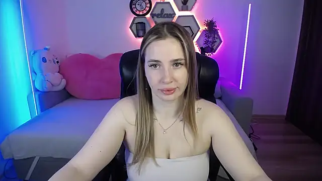 SabrinViolet online show from June 29, 2026, 8:09 am