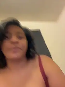 prettlovely14 online show from December 20, 2025, 8:27 pm