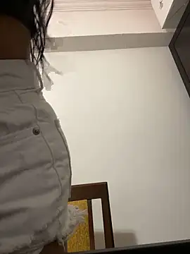 gizemseks online show from October 2, 2025, 8:05 pm