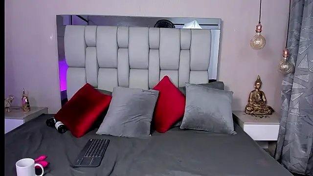 SusanBenett online show from January 10, 2026, 8:43 pm