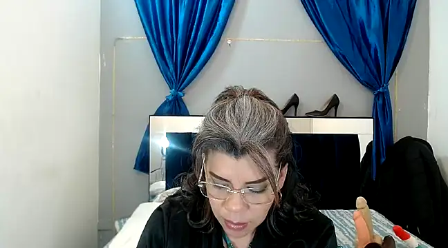 vikyadams online show from January 30, 2025, 1:00 am