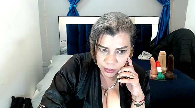 vikyadams online show from February 1, 2025, 2:37 am