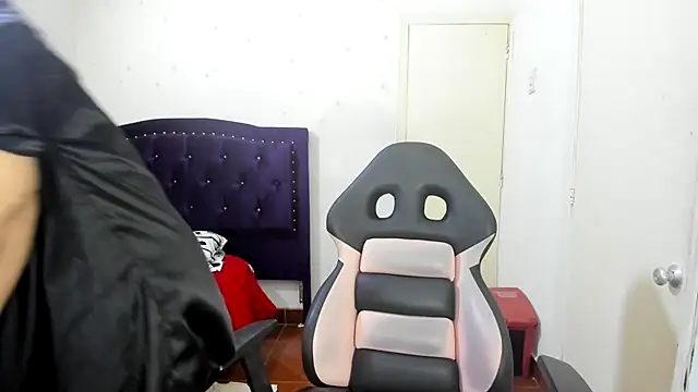 vikyadams online show from September 19, 2025, 1:45 pm