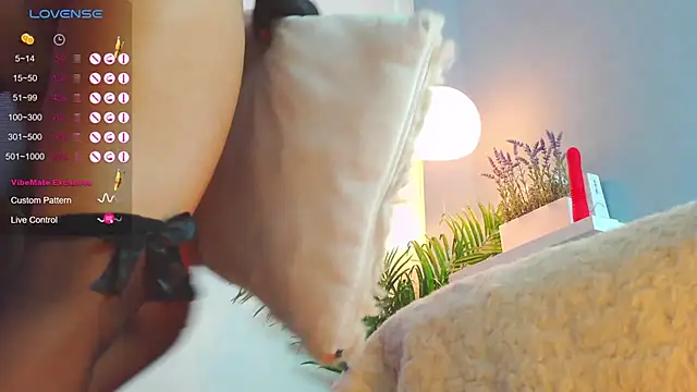 catalina  lovers online show from February 11, 2025, 7:48 pm