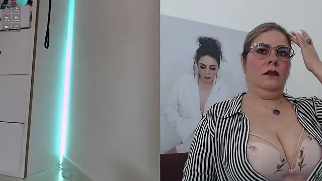 zehra sanem online show from February 24, 2025, 9:41 pm