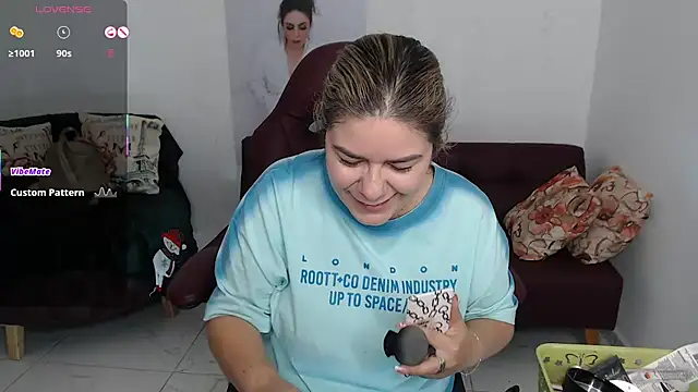 zehra sanem online show from November 17, 2025, 4:24 pm