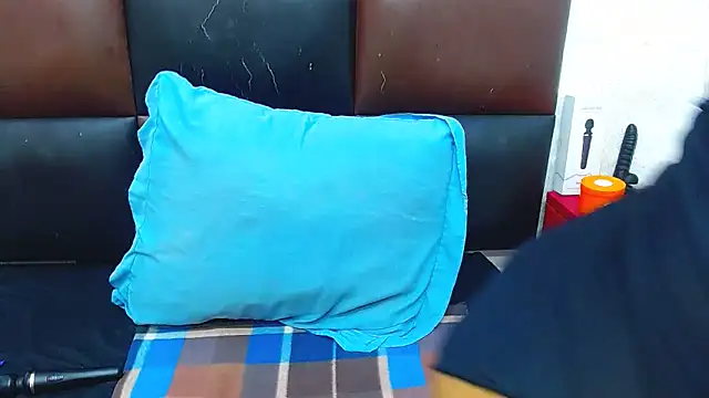 Brookylynbrownxx online show from February 17, 2025, 5:04 am