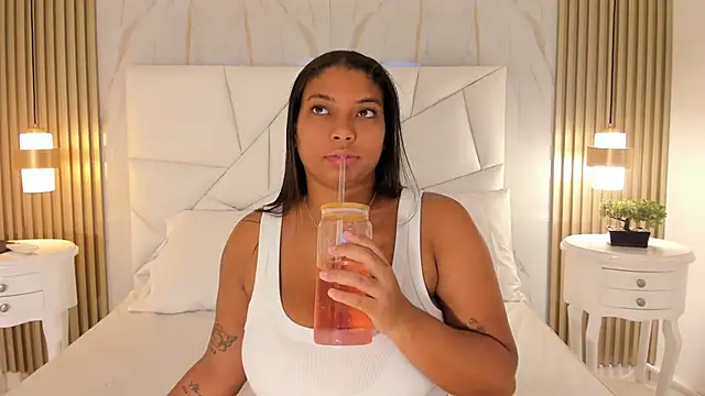 belacampbell online show from April 10, 2026, 5:01 am