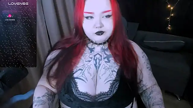 Gotic Pie online show from October 12, 2025, 3:11 pm