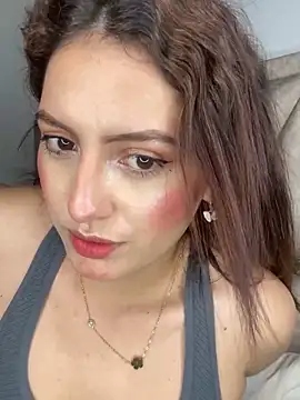 VioletPearson online show from February 4, 2025, 1:13 am