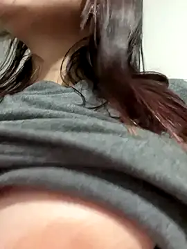 VioletPearson online show from November 29, 2025, 1:19 am