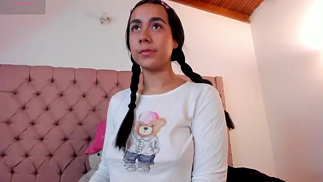 Snapshot of xanna_sweet chatting on December 9, 2024, 9:48 pm xanna sweet online show from December 9, 2024, 9:48 pm