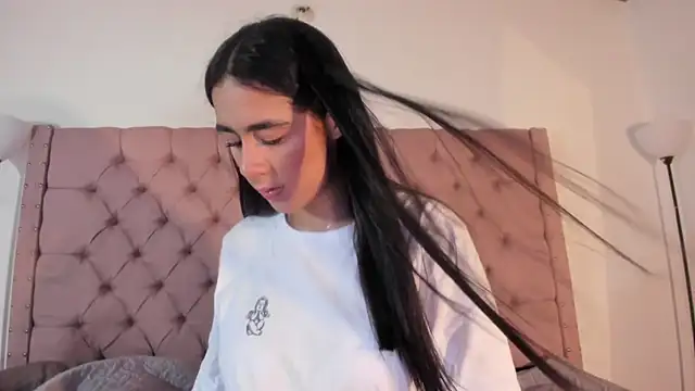 Snapshot of xanna_sweet chatting on January 28, 2025, 8:04 pm xanna sweet online show from January 28, 2025, 8:04 pm