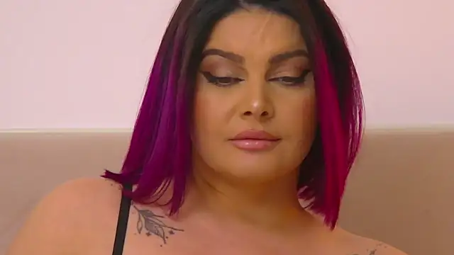 Snapshot of RissaRheys chatting on January 24, 2025, 1:45 am RissaRheys online show from January 24, 2025, 1:45 am