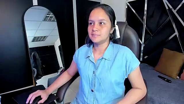 Ivanna18 x online show from October 10, 2025, 3:38 am