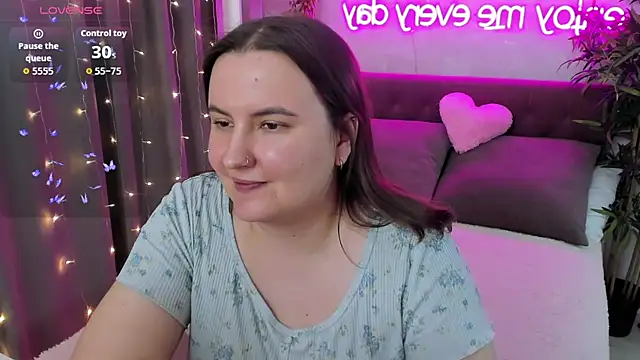 FeralPeach online show from February 26, 2026, 7:29 am