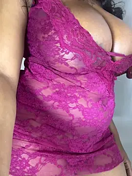 Snapshot of Rose_berry chatting on November 3, 2025, 6:42 pm Rose berry online show from November 3, 2025, 6:42 pm