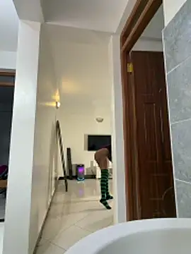 Rose berry online show from March 18, 2026, 6:27 am