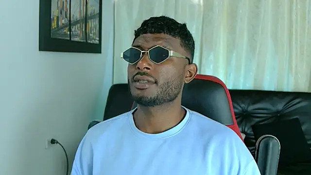 Snapshot of Black_indiian chatting on September 9, 2025, 3:55 pm Black indiian online show from September 9, 2025, 3:55 pm