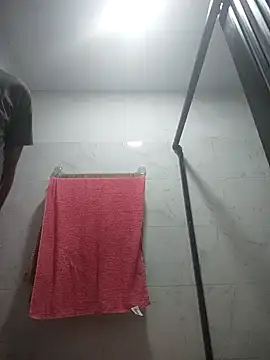 719610 online show from December 21, 2025, 10:06 pm