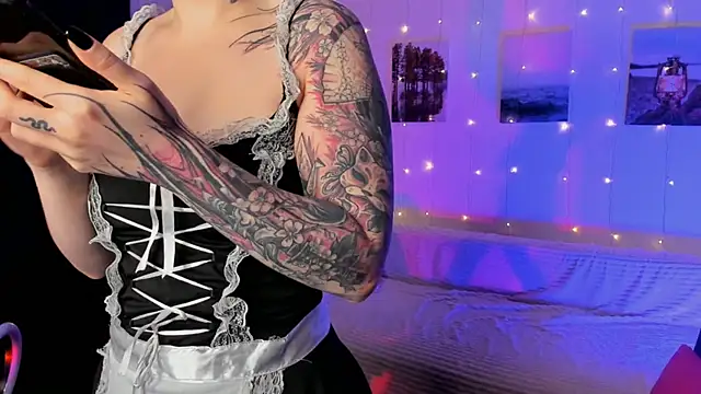 Snapshot of Magic_Allie chatting on September 14, 2025, 5:39 am Magic Allie online show from September 14, 2025, 5:39 am