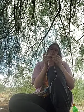 SafeinouterSpace online show from September 27, 2025, 5:40 pm