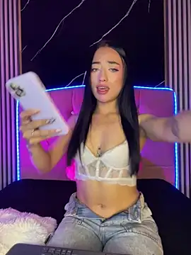 Ady 18 online show from October 14, 2025, 6:20 pm