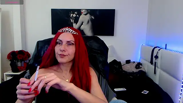 EvelynQueenn online show from February 2, 2025, 9:19 am
