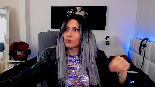 EvelynQueenn online show from February 12, 2025, 5:15 am