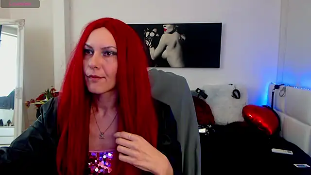 EvelynQueenn online show from March 15, 2025, 6:25 am