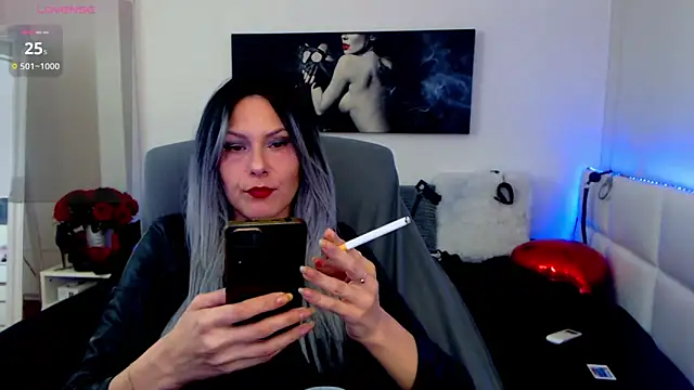 EvelynQueenn online show from March 17, 2025, 5:01 am