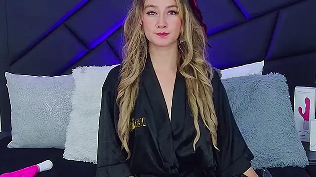 MaryDeniro online show from January 20, 2025, 11:10 pm