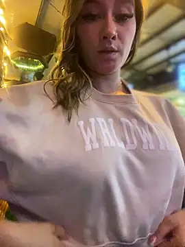 MaryDeniro online show from February 6, 2025, 3:48 am