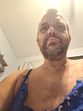 Snapshot of silkstroker6981 chatting on September 26, 2025, 12:14 am silkstroker6981 online show from September 26, 2025, 12:14 am