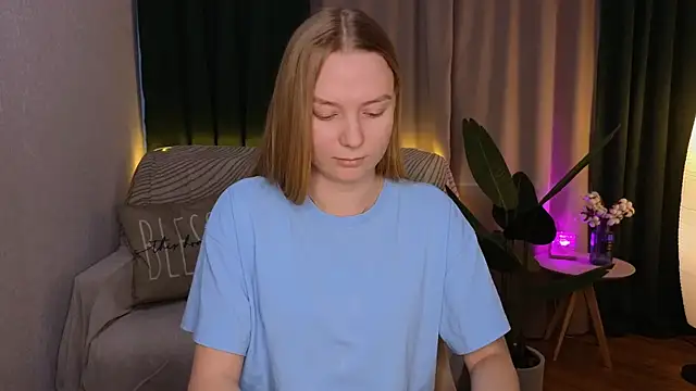 CarolynCohen   online show from March 9, 2025, 5:00 am