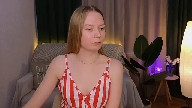 CarolynCohen   online show from March 17, 2025, 5:12 am