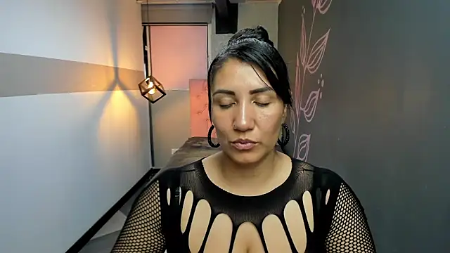 GiaFox  online show from March 2, 2025, 7:43 am