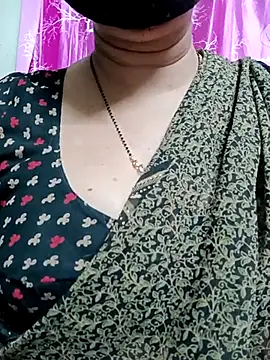 Rosy-B online show from March 6, 2025, 10:04 pm