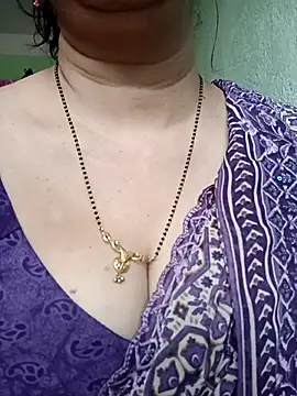 Rosy-B online show from November 26, 2025, 9:32 am